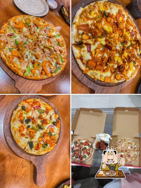 Order pizza at Laziz Pizza Uppala
