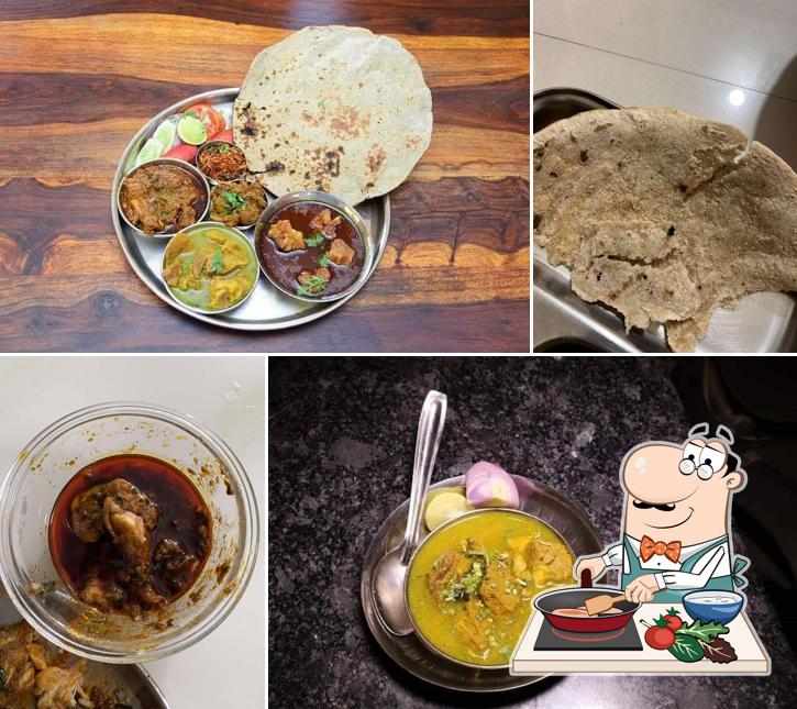 Chicken curry at Akshay Mutton Khanawal