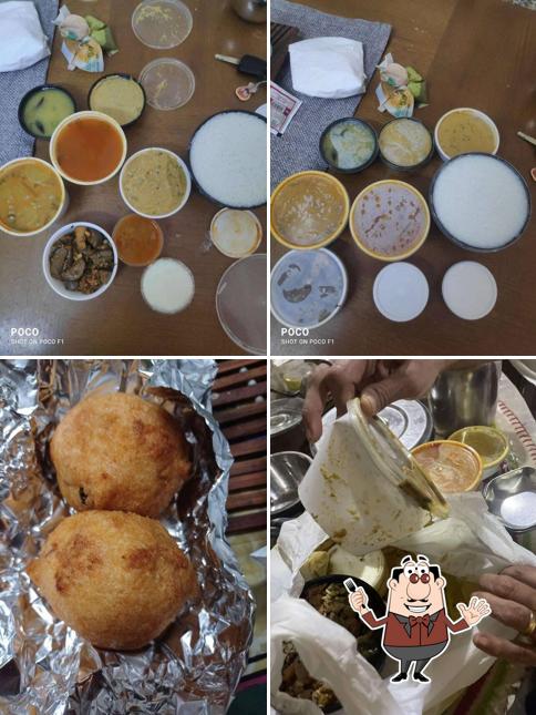 Meals at Hotel Palmgrove - Menaka