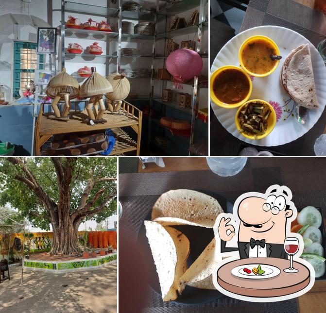 Food at Anandam Didi Cafe