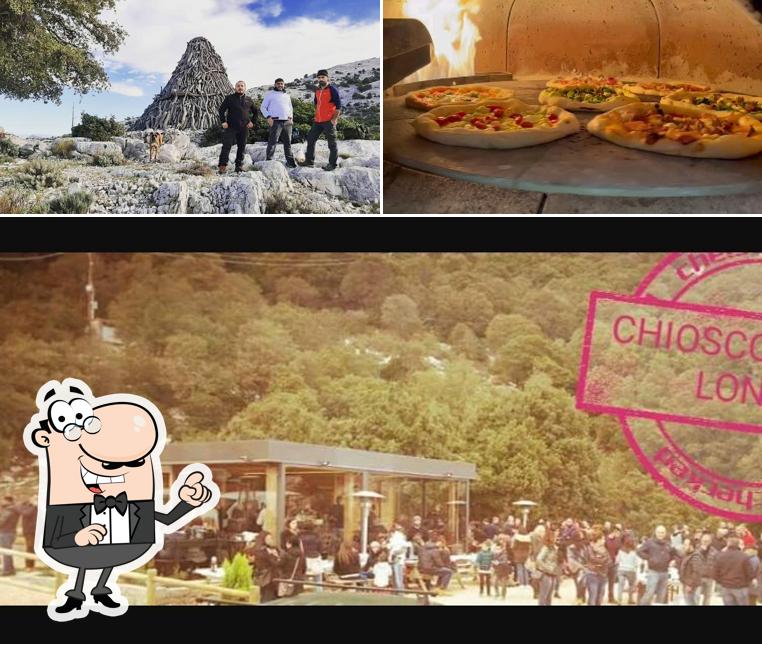 La esterno e cibo del ristorante