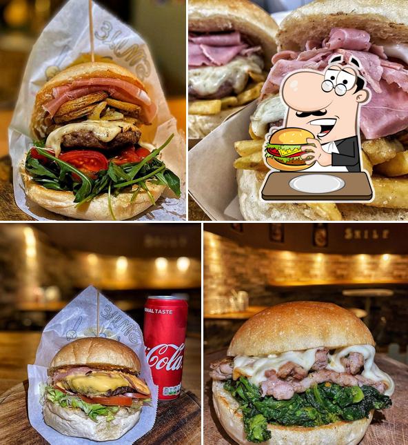 Prova un hamburger a Paninoteca Smile