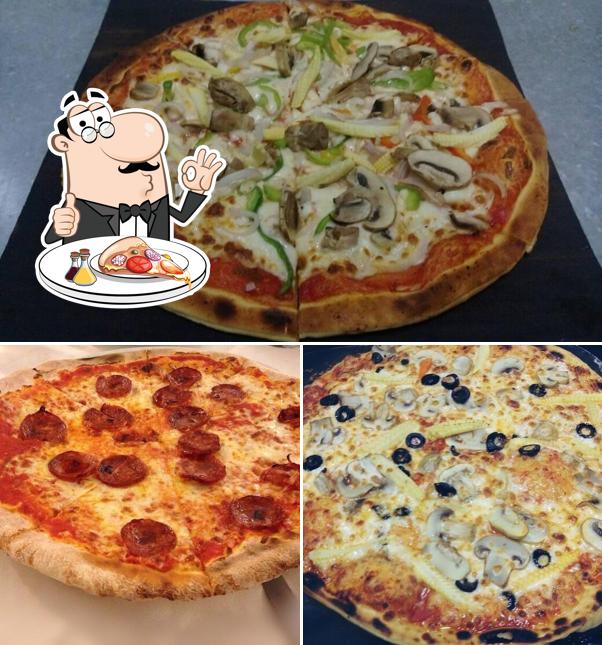 Try out various kinds of pizza