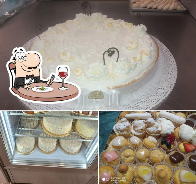 Platti al Pasticceria Confetteria Meinero