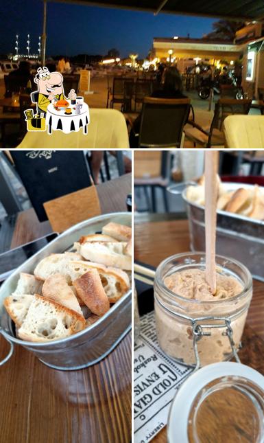 Tra le varie cose da Slar finger food & bar si possono trovare la cibo e interni