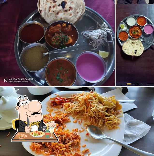 Pad thai at Hotel Ujwaldeep