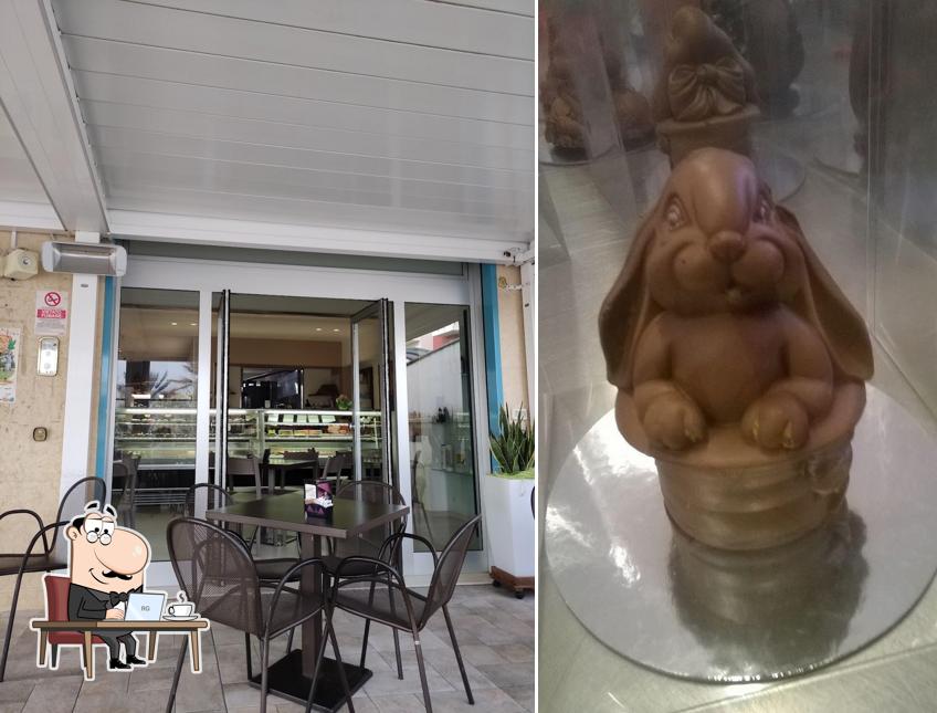 Siediti a un tavolo di Café Modigliani