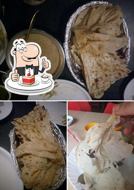 chawla's heavenz serves a range of desserts