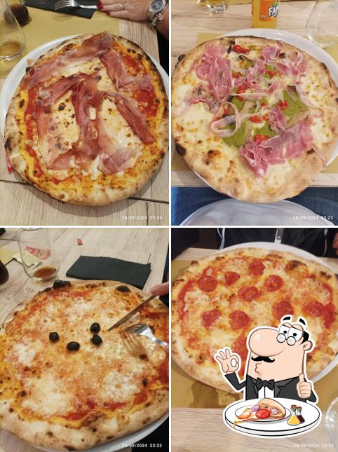 Prenditi una pizza a Ristorante Vecchia Gravina