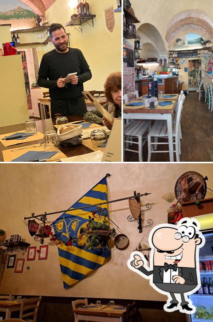 Siediti a un tavolo di Sira e Remino - L'Osteria a Siena