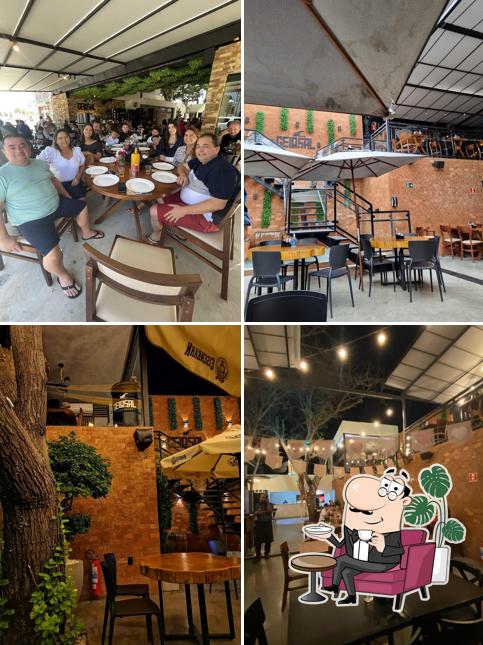 O interior do Gelo E Sal Steakhouse