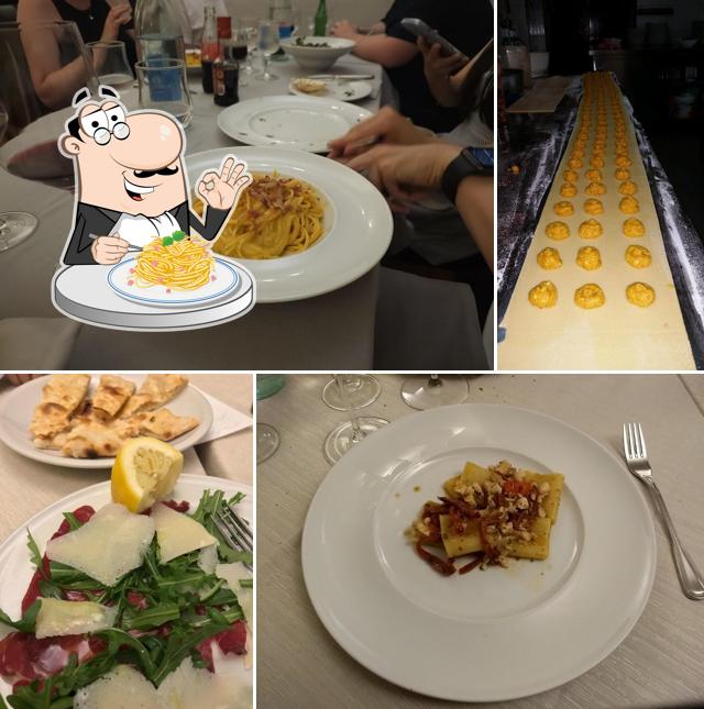 Spaghetti alla carbonara al Ristorante Pizzeria La Ragazza
