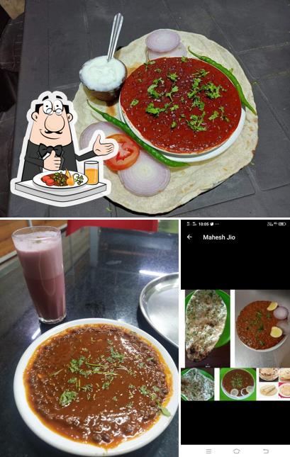 Meals at Atharv Akkha Masoora