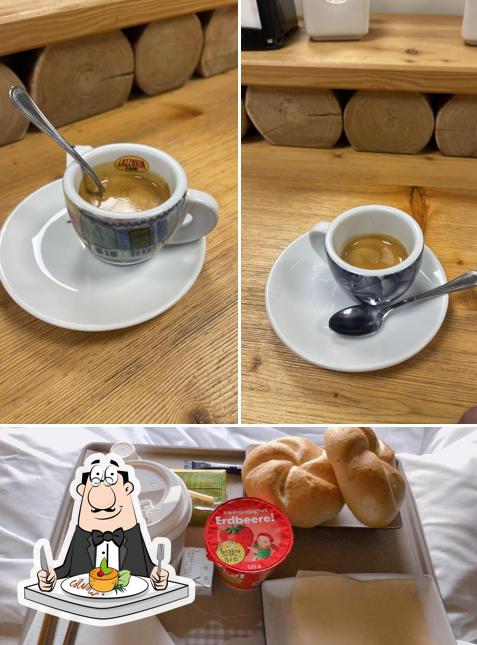 Cibo al Bar Ristorante alla Stazione