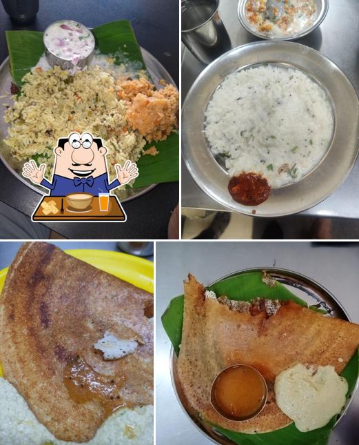 Clam chowder at Sri Vasavi Cafe