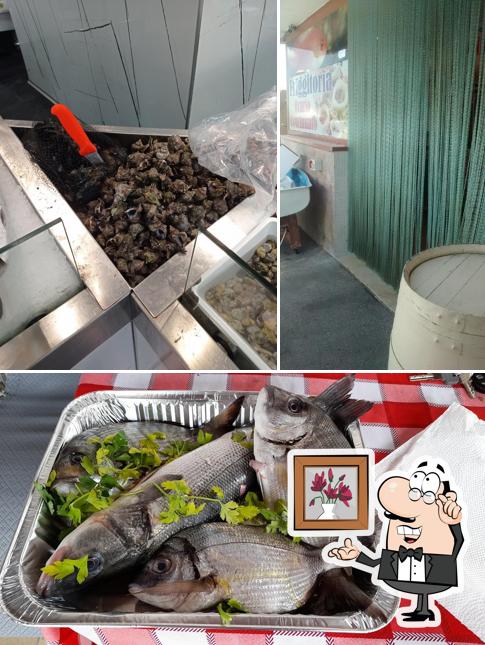 Dai un'occhiata agli interni di Pescheria Da Mario