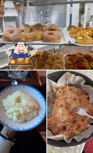 Platti al PASTICCERIA A' LUNA CAPRESE "LATINA”