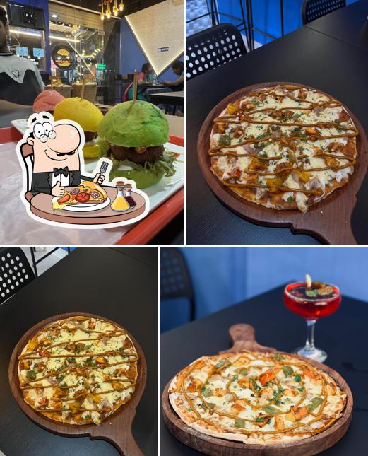 Order pizza at Croûte Cafes