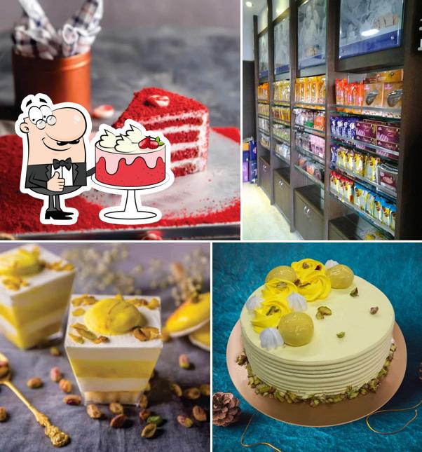 Red velvet cake at Monginis