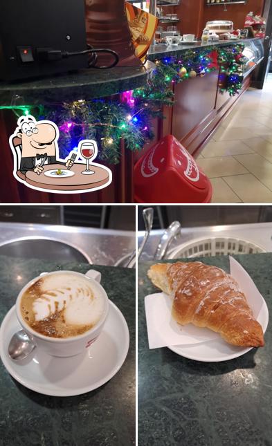 Dai un’occhiata alla immagine che raffigura la cibo e interni di Snack Bar Tabacchi Rossetti Massimiliano