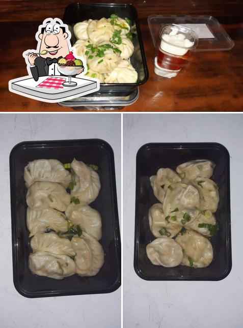 Chinese Hunger offers a variety of sweet dishes