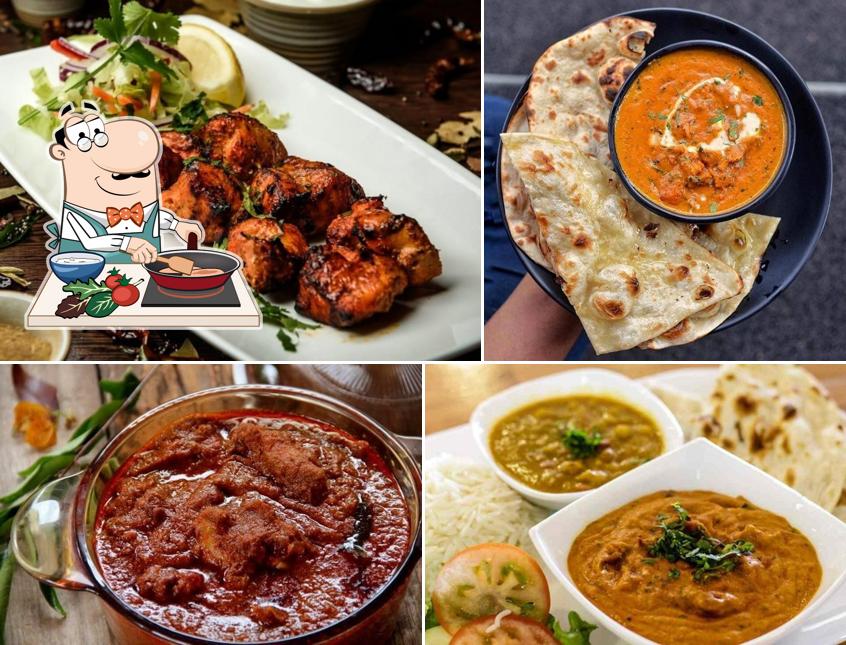 Chicken curry at Delhi Dabba