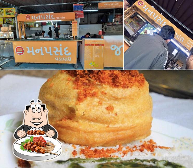 The picture of food and interior at Manpasand vadapav
