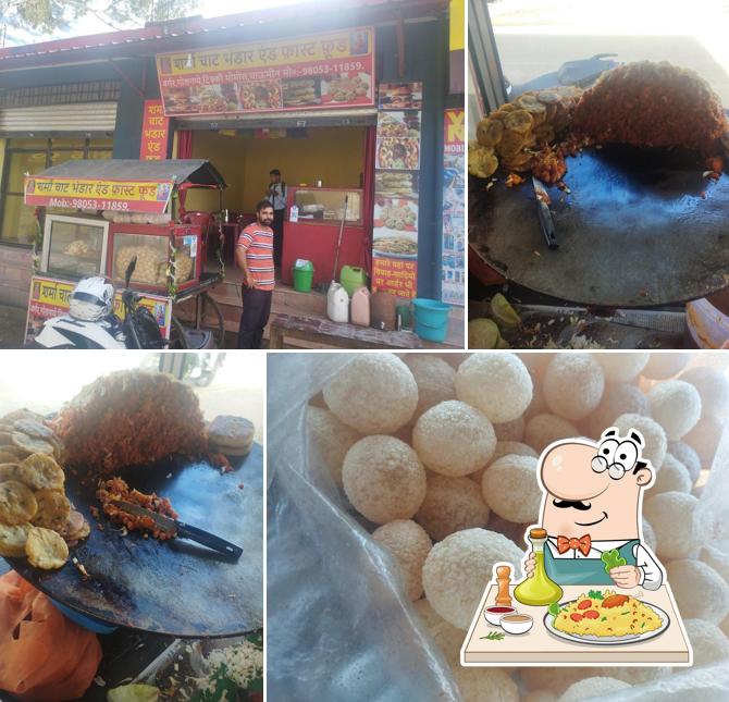 Food at SHARMA CHAAT BHANDAAR