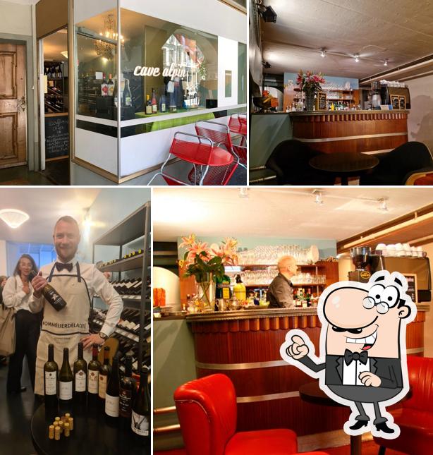 Dai un'occhiata agli interni di Café Alpin