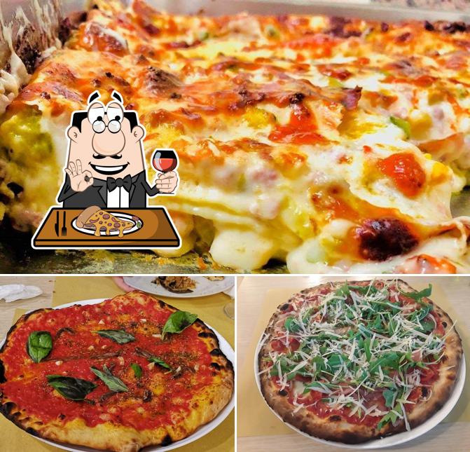 Ordina tra le svariate varianti di pizza