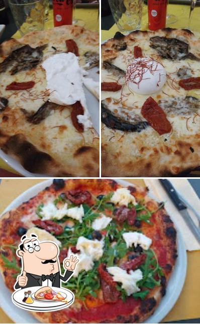 Scegli una pizza a Bar Mundial 2.0