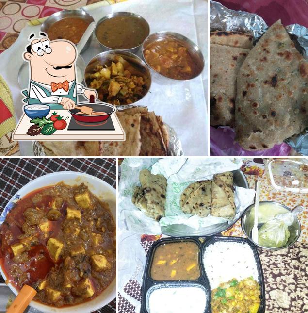 Chicken curry at Sharma Vaishno Dhaba