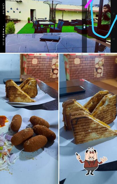 Food at Patalkot Sattu Food Express Sandwich King