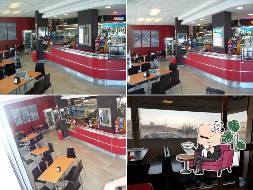 Gli interni di La Rotonda Caffè Pizza Cucina