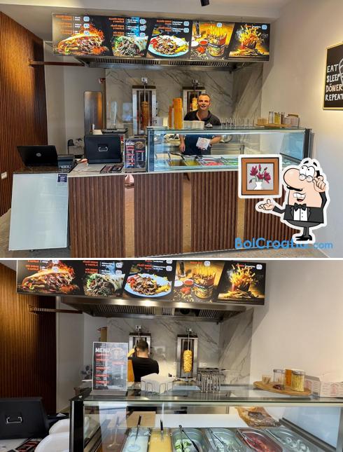 Gli interni di Döner Kebab SPECIJAL