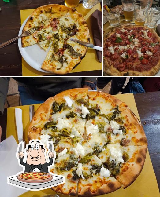 Scegli tra le svariate varianti di pizza