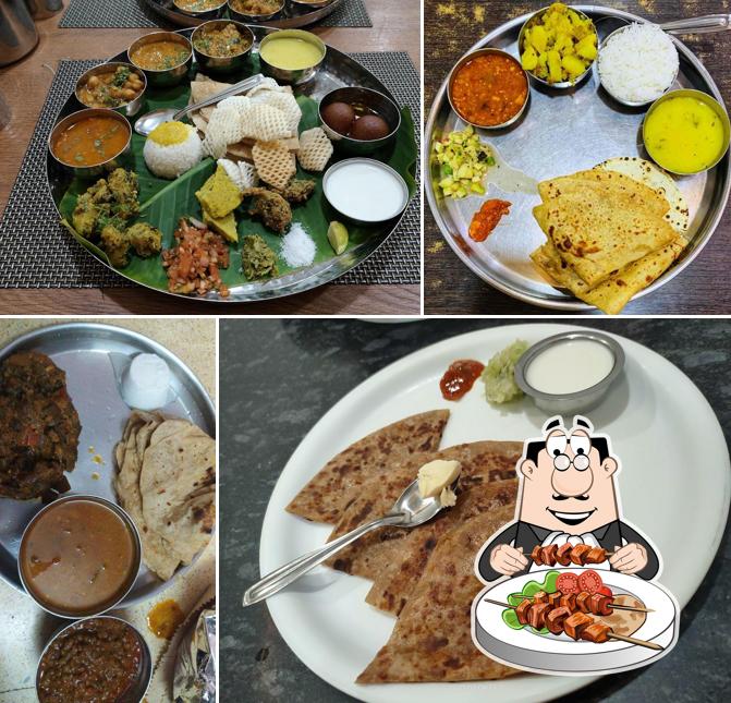 Food at Mai Marathi Shri Mahalaxmi Mahila Gruh Udhayog