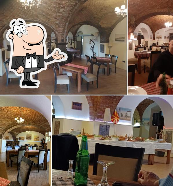 Siediti a un tavolo di Bijela lađa