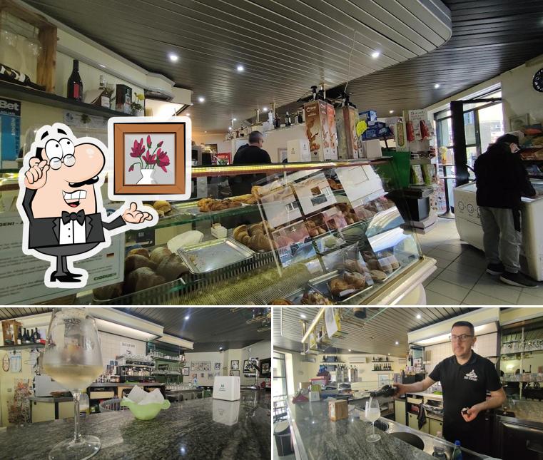 Dai un'occhiata agli interni di Veryawy Bar Caffè