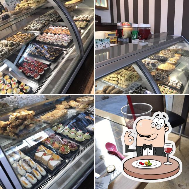 Platti al Antica Gelateria Del Porto