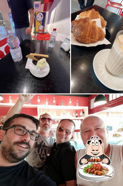 La immagine di cibo e bevanda da Le petit bistrot