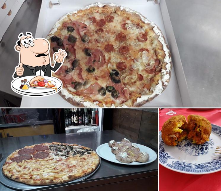 Ordina tra le svariate varianti di pizza