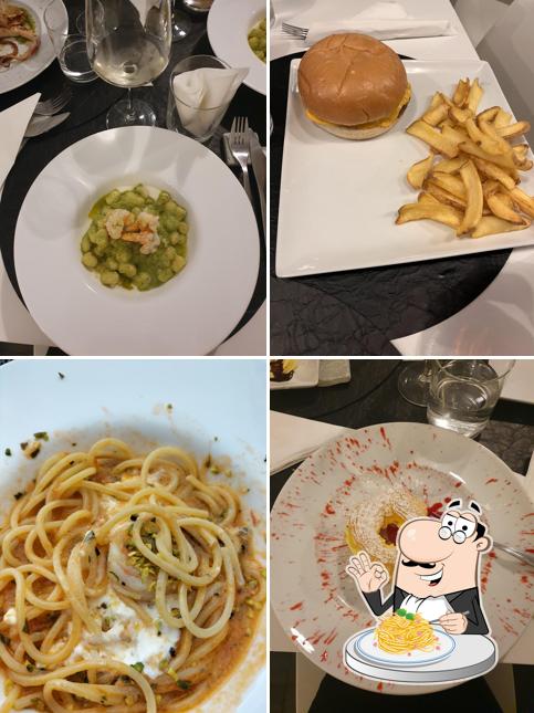 Spaghetti alla carbonara al The Swim Bar