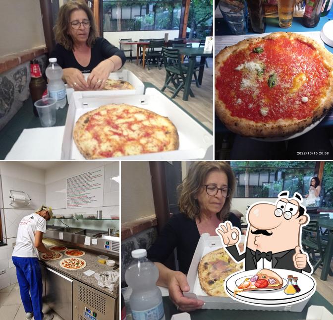 Prenditi una pizza a Pizzeria da Masiello