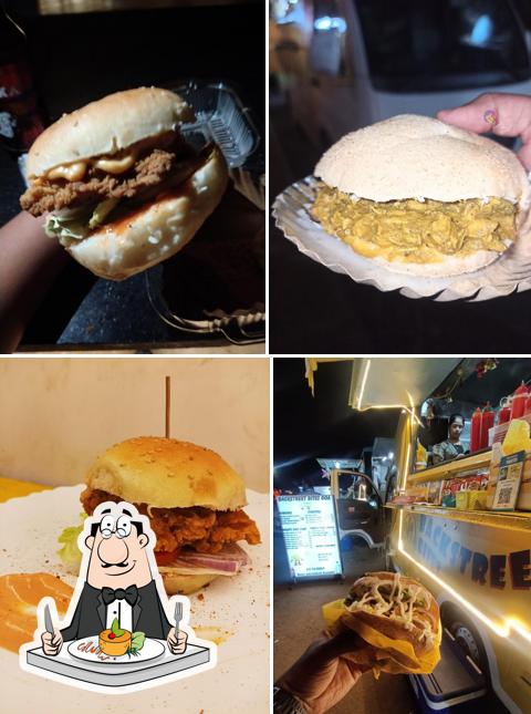 Pulled pork sandwich at Backstreet Bites