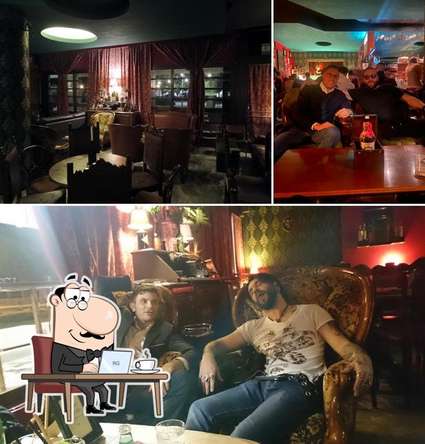 Siediti a un tavolo di Small Batch Siediti a un tavolo di Small Batch