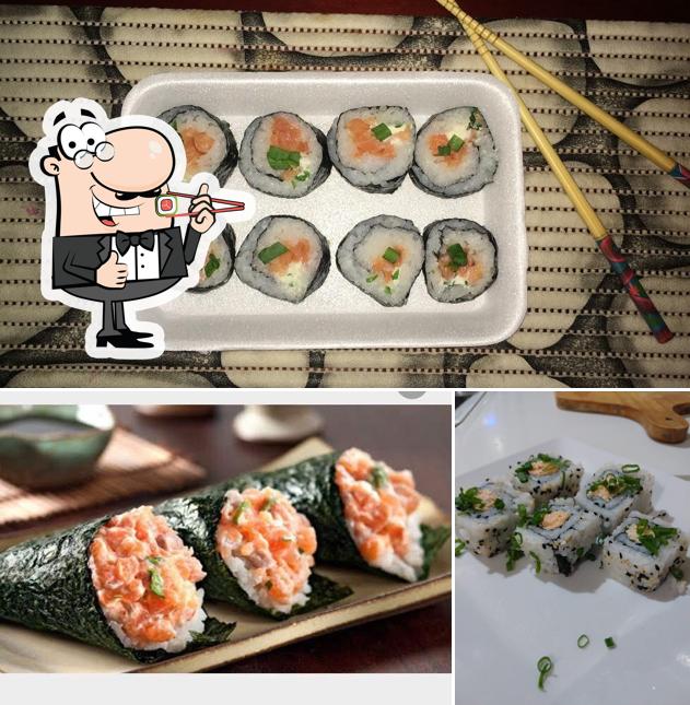 Peça diversas opções de sushi
