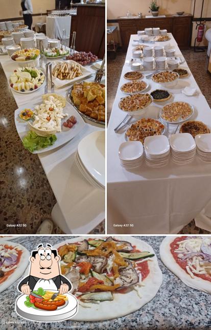 Cibo al Ristorante Oasi della Pace