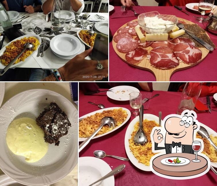 Platti al Agriturismo Ristorante Frascineti