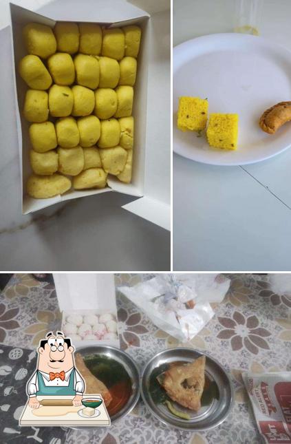 Samosa at Gagan Sweets